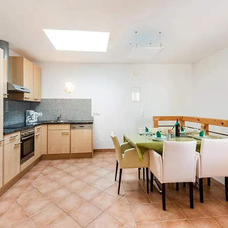 In Aschau Near Kaltenbach Lift, Cleaning Included Apartman