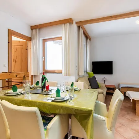 In Aschau Near Kaltenbach Lift, Cleaning Included Διαμέρισμα